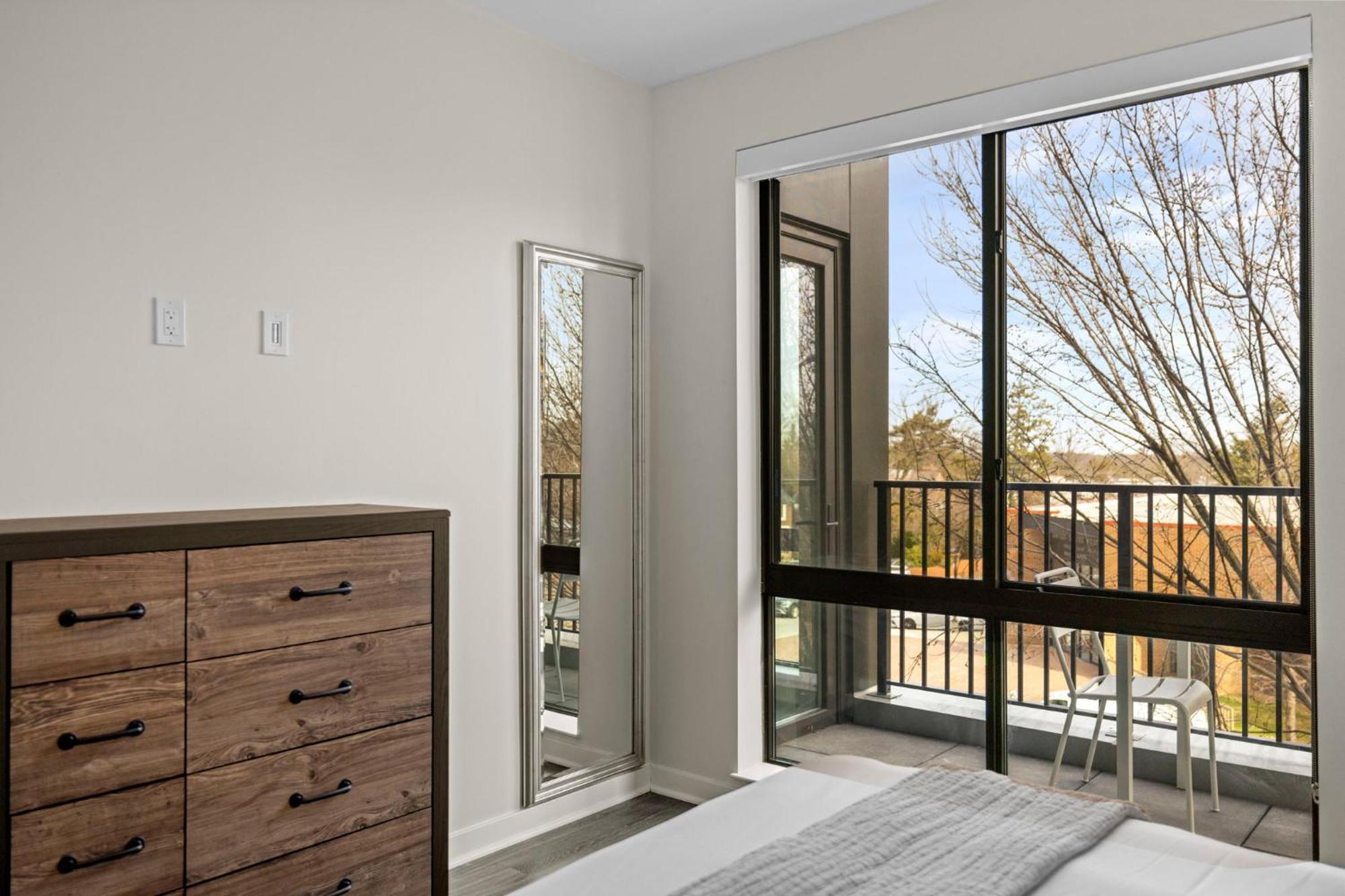 Placemakr Cathedral Heights Apartment Washington Room photo